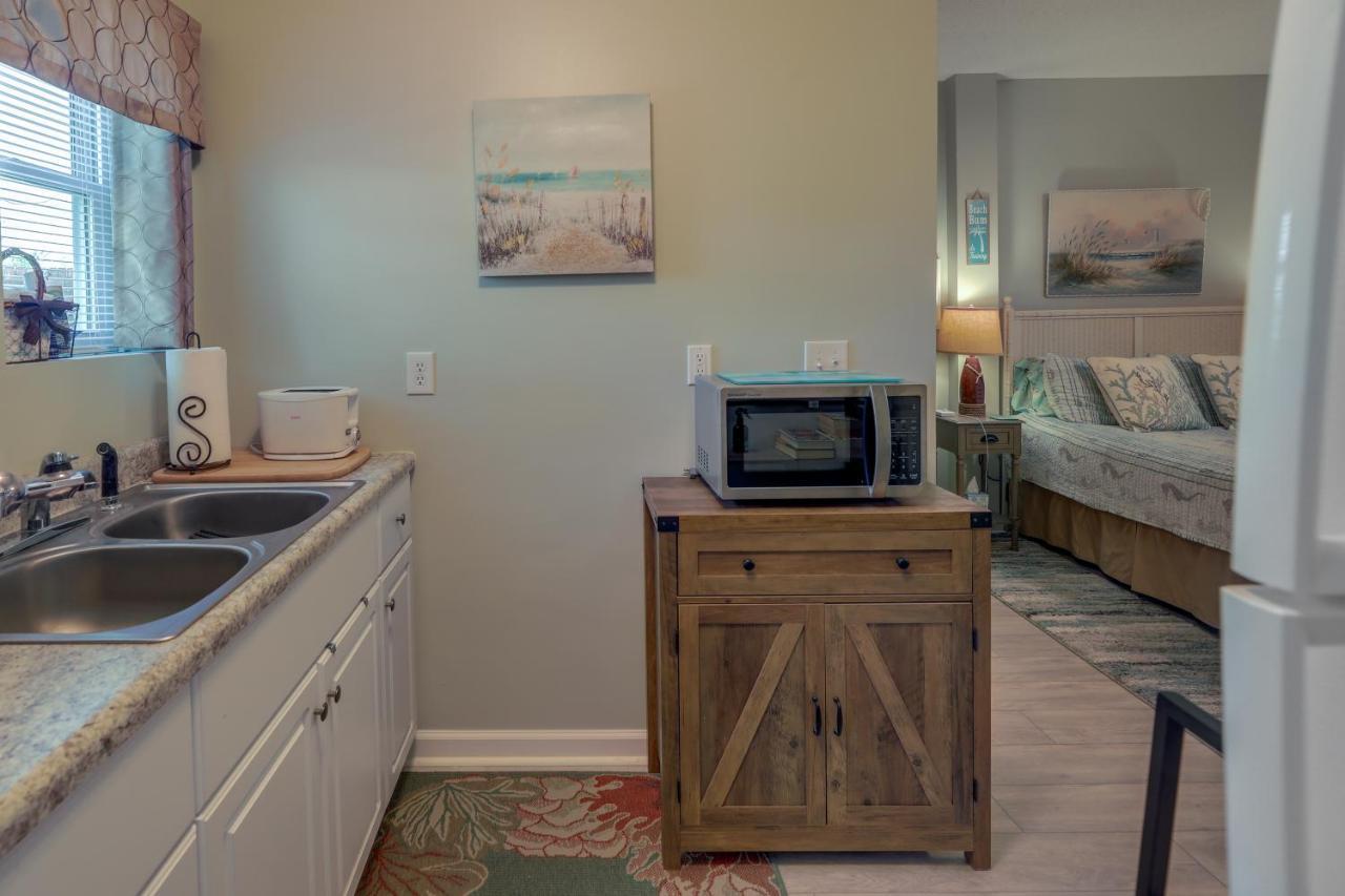 Sneads Ferry Vacation Rental Studio With Water Views Экстерьер фото