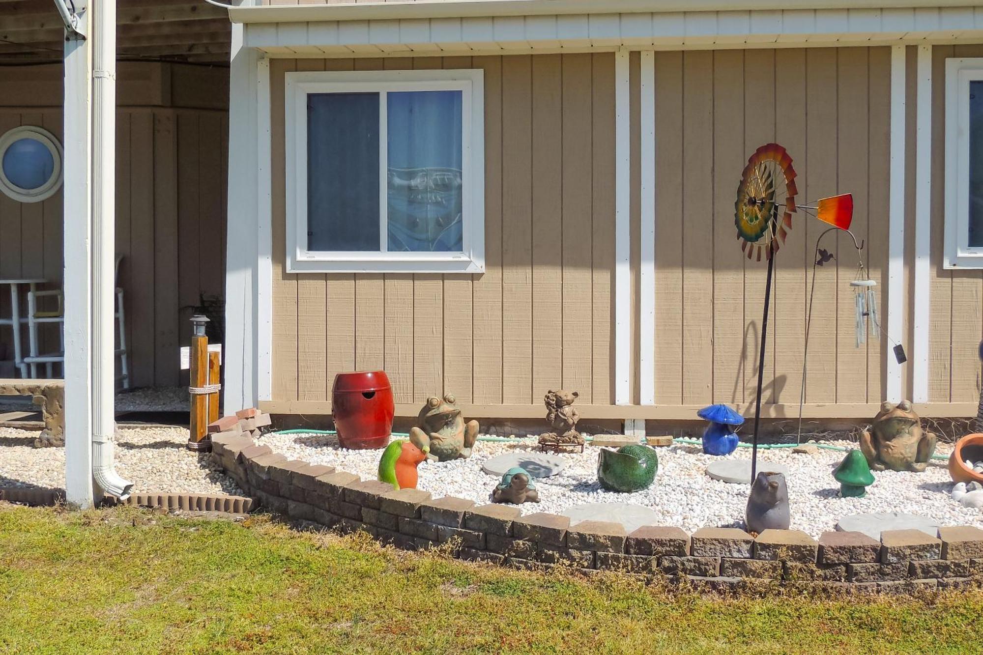 Sneads Ferry Vacation Rental Studio With Water Views Экстерьер фото